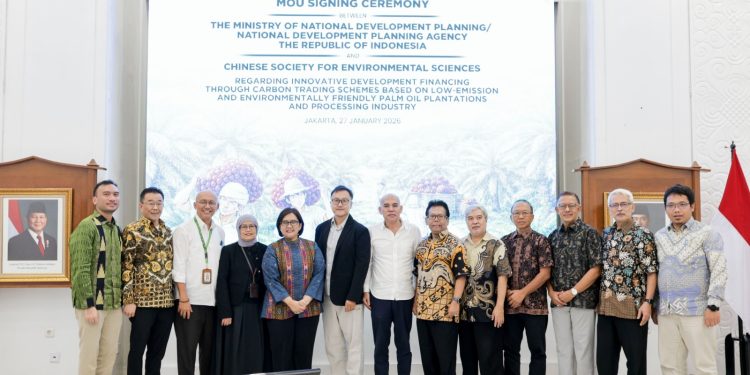 Kementerian Perencanaan Pembangunan Nasional/Badan Perencanaan Pembangunan Nasional (Bappenas) bekerjasama dengan Chinese Society of Environmental Sciences (CSES) dalam pengembangan industri kelapa sawit rendah emisi dan berkelanjutan.