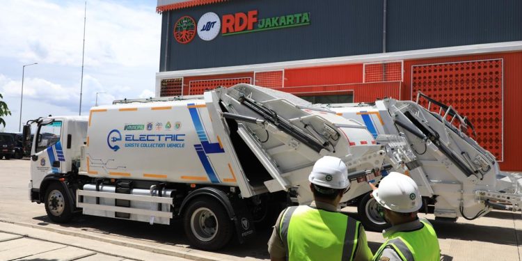 Pemprov DKI Jakarta memperkuat teknologi pengendalian bau dan emisi di RDF Plant Rorotan dengan penambahan deodorizer dan sistem APCD demi menjaga lingkungan.