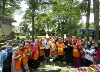 Peserta Akademi Burung Dara di Kandank Jurank Doank, Ciputat, Kota Tangsel