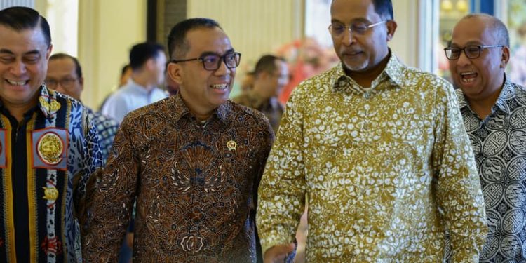 Pertemuan bilateral Menteri Pendidikan Tinggi, Sains, dan Teknologi (Mendiktisaintek), Republik Indonesia (RI), Brian Yuliarto, dengan Menteri Pendidikan Tinggi Malaysia, Zambry Abdul Kadir, Minggu (12/2).