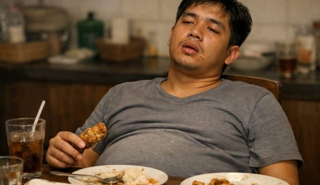 Food coma atau dalam istilah medis disebut postprandial somnolence terjadi akibat perubahan pada sistem pencernaan dan hormon setelah makan besar atau mukbang.