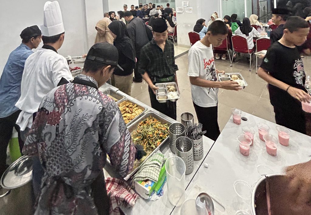 Melalui konsep penyajian yang lebih menarik dan menu yang bervariasi, Danish Culinary School berharap para siswa dapat menikmati makanan bergizi dengan lebih lahap sekaligus menjaga kesehatan mereka selama menjalani kegiatan belajar.