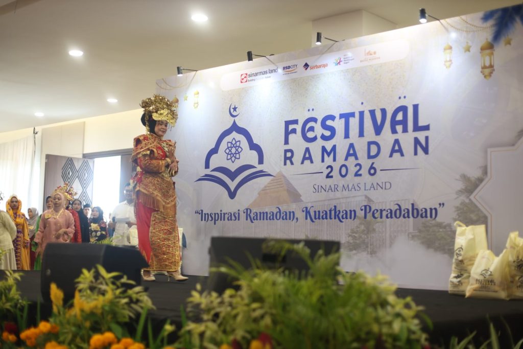 Festival Ramadan Sinar Mas Land 2026 menghadirkan berbagai perlombaan edukatif dan kreatif yang dilaksanakan secara daring sejak 19–27 Februari 2026, meliputi Lomba Adzan Subuh, Seni Musik Islam, Muttal Al-Qur’an, Mading Ramadan berbasis kreasi daur ulang, Video Kreatif Kampanye Lingkungan, Lomba Mading Kreatif, serta lomba Fashion Show bagi siswa dan guru.