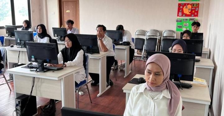 Balai Latihan Kerja (BLK) Kota Tangerang resmi menutup program pelatihan Artificial Intelligence (AI)