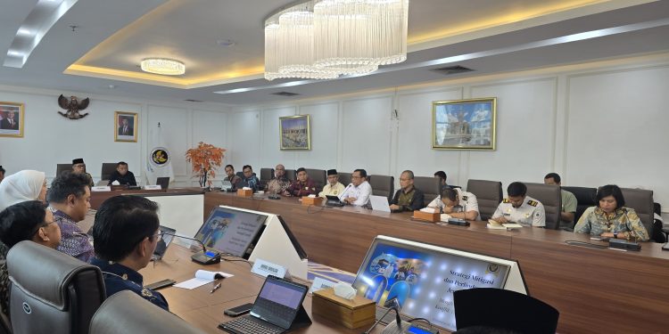 Kementerian Haji dan Umrah RI bersama sejumlah kementerian dan maskapai menyepakati langkah strategis menghadapi dampak situasi keamanan Timur Tengah terhadap perjalanan umrah.