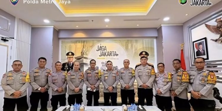 Polda Metro Jaya mengapresiasi dedikasi Bhabinkamtibmas sebagai garda terdepan yang bekerja dengan hati