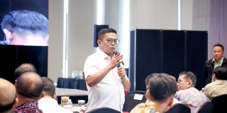 Gubernur Banten hadir dalam kegiatan Kumpul Jeung Dulur Diaspora Banten yang dirangkaikan dengan dialog interaktif bertajuk “Rembuk Ngariung Jeung Dulur” di Mercure Kemayoran, Sabtu (28/3/2026).
