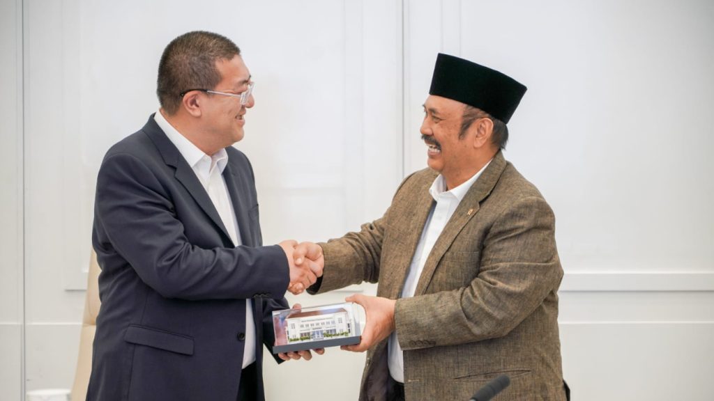 Menteri PPN/Kepala Bappenas, Rachmat Pambudy, menerima kunjungan delegasi perusahaan teknologi asal Tiongkok, Huaxia Kunpeng Technology
