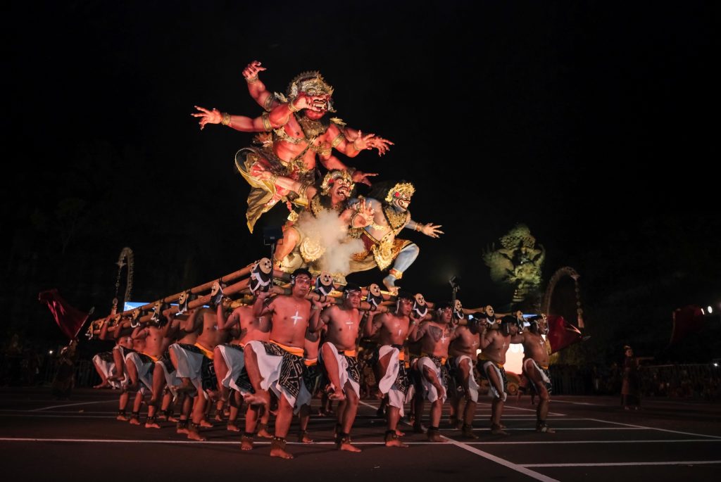 Festival Ogoh-Ogoh 2026 di GWK Cultural Park menghadirkan karya seni sakral khas Bali dengan melibatkan 15 banjar