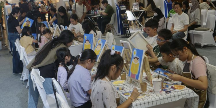 Sinar Mas Land melalui Digital Hub sukses menggelar World-Class Education Expo 2026 bertema “Grow for a Better Future”, yang berlangsung selama tiga hari pada 10 – 12 April 2026 di Fountain Atrium, Grand Indonesia, Jakarta.