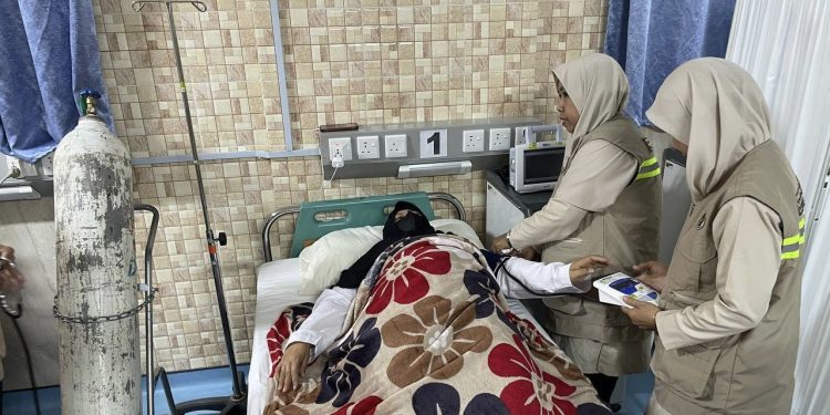 Operasional Klinik Kesehatan Haji Indonesia (KKHI) yang berlangsung selama 24 jam penuh