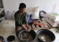 Pasar Anyar Tangerang mengolah sampah organik menjadi pakan ternak tinggi protein melalui budi daya maggot BSF