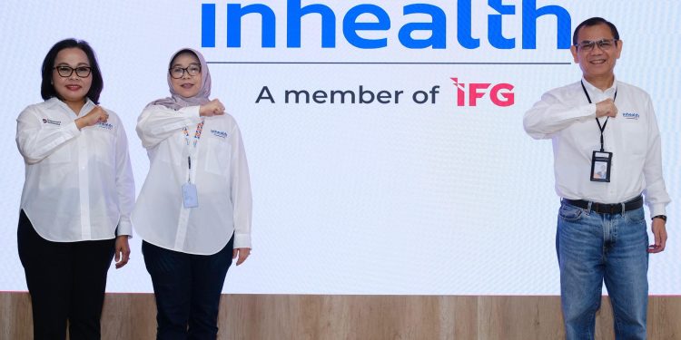 Plt. Direktur Utama Inhealth Marihot H. Tambunan (kanan), Direktur Operasional Jenni Wihartini (tengah), Direktur Pemasaran Inhealth Tisye Diah Retnojati (kiri)