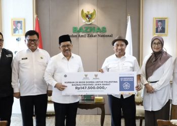 Penyerahan bantuan dilakukan secara simbolis BAZNAS Jabar ke BAZNAS RI di Jakarta pada Senin (8/6/2026).