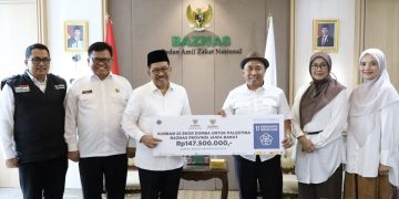 Penyerahan bantuan dilakukan secara simbolis BAZNAS Jabar ke BAZNAS RI di Jakarta pada Senin (8/6/2026).