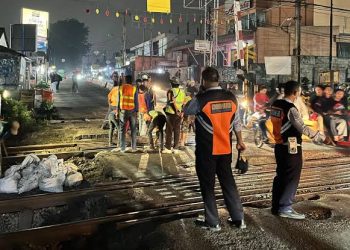 Perlintasan Kereta Api di Pasar Serpong