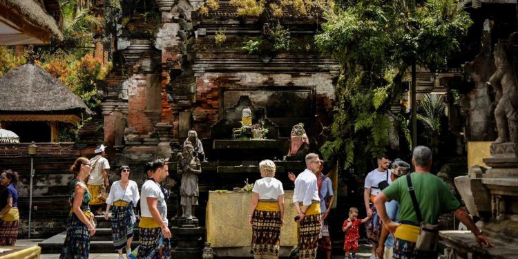 Sektor pariwisata Indonesia mencatat pertumbuhan positif pada Semester I 2026