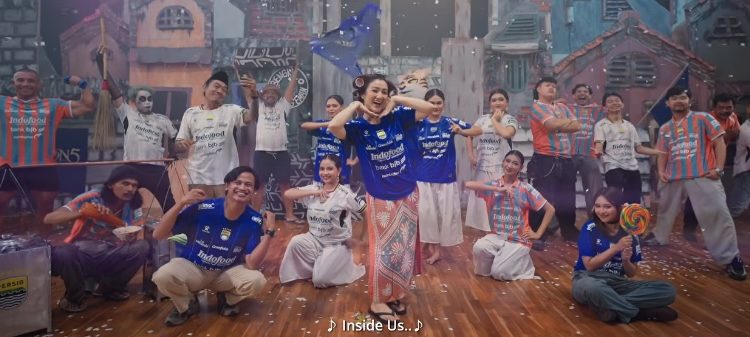 Persib resmi meluncurkan jersey 2026/27 dengan konsep “Lives Inside Us”